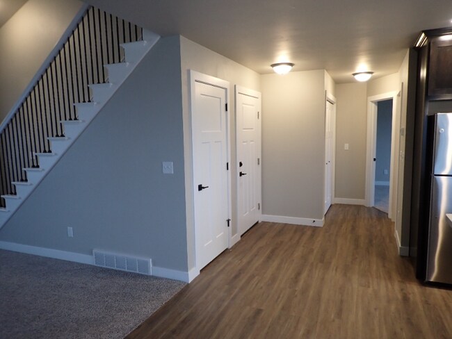 Building Photo - 1796-1798 Garroman Dr