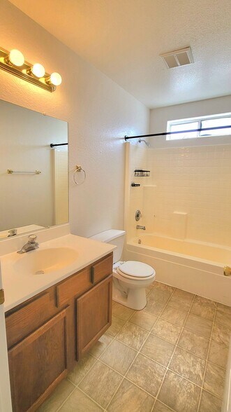 Building Photo - 2400 E Ambush St