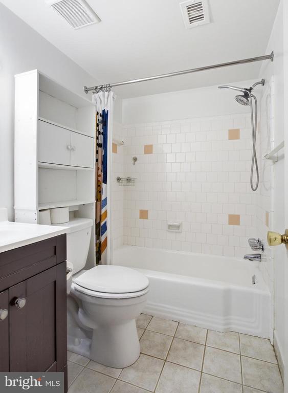 Building Photo - 7753 Donnybrook Ct