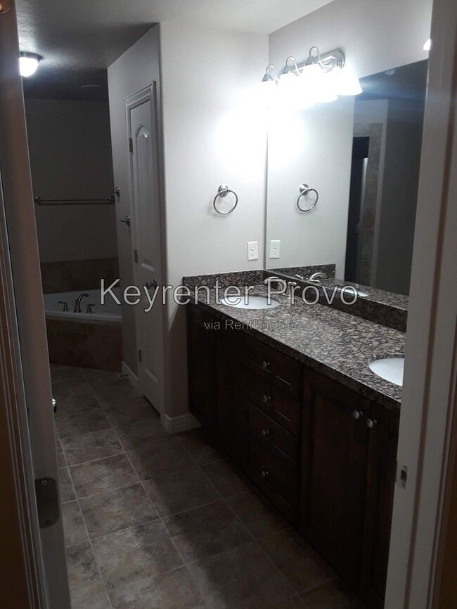 Building Photo - 735 S 1803 W