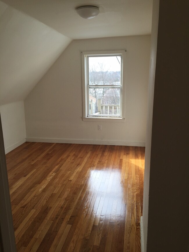 Building Photo - 17 Stratton Ter