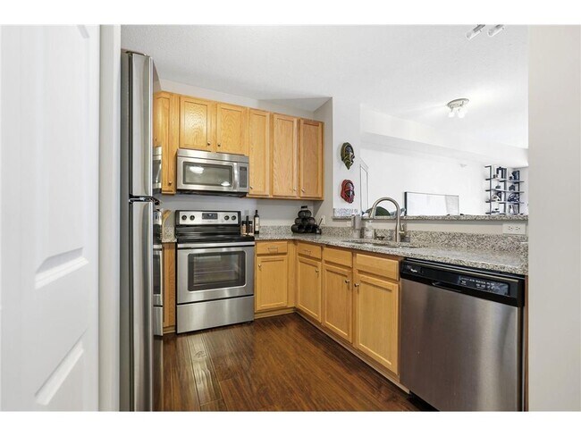 Building Photo - 545 N 1st St