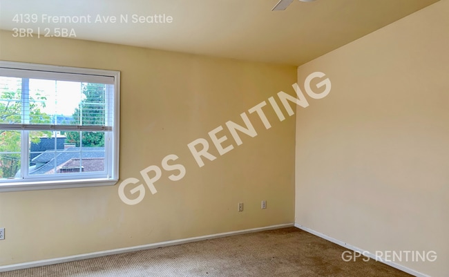 Building Photo - 4139 Fremont Ave N