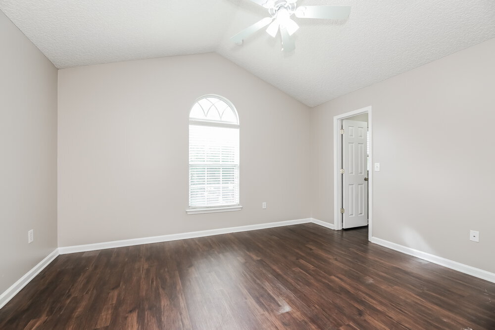 Building Photo - 4016 Leatherwood Dr