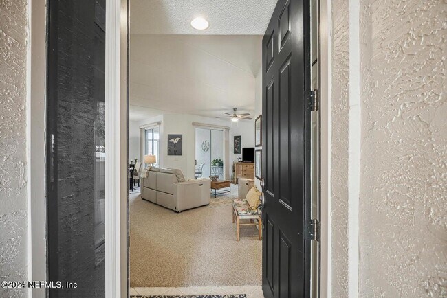 Building Photo - 414 Augusta Cir
