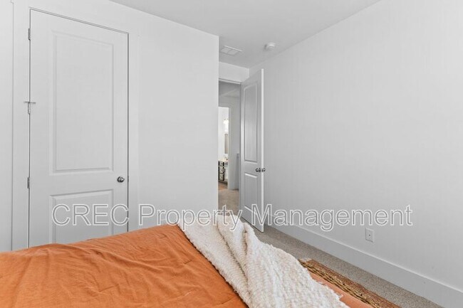 Building Photo - 1223 Homecoming Blvd