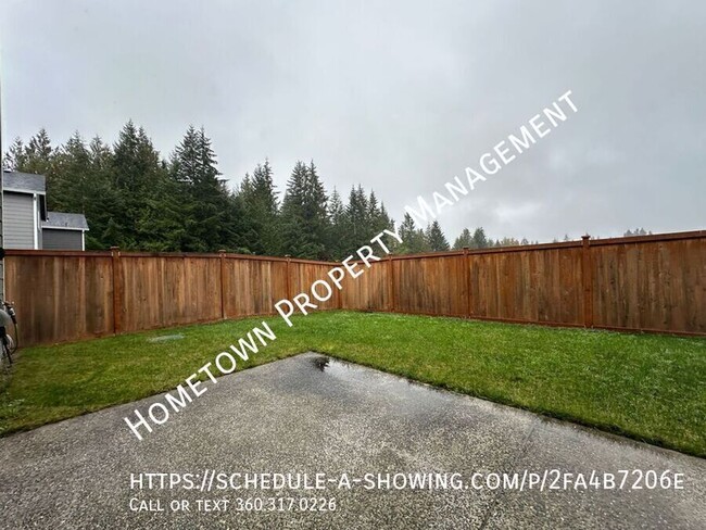 Building Photo - 4 bedroom with Bonus Room and Den - Availa...