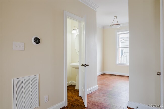 Building Photo - 603 Chamberlayne Pkwy