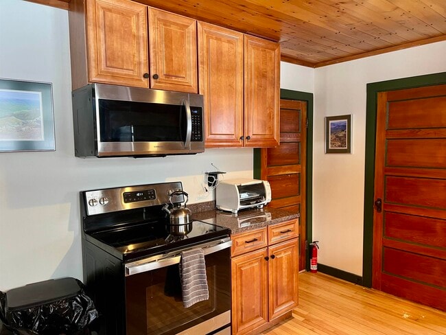 Building Photo - 1316 US-302