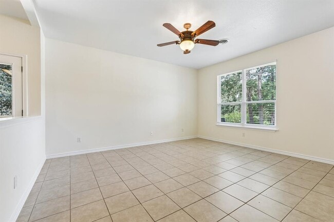 Building Photo - 133 N Kanaio Dr