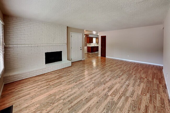 Building Photo - 10251029wo