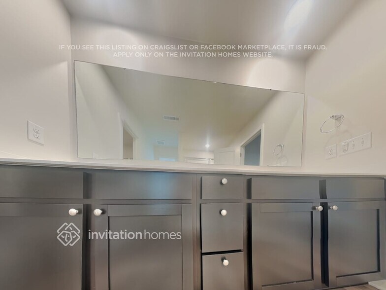 Building Photo - 5113 Spring Breeze Blvd