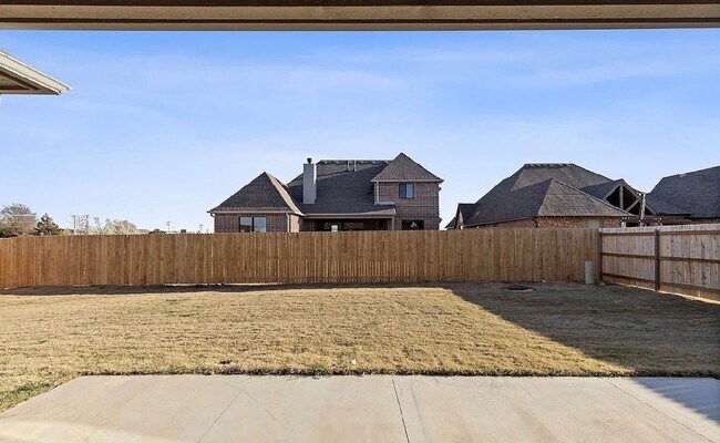 Building Photo - Gorgeous and impeccable custom home in Redbud Glen!