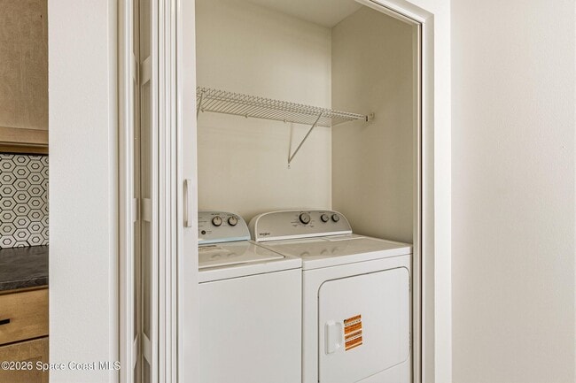 Building Photo - 972 S Fork Cir