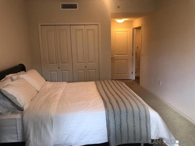 Building Photo - 1431 Pacific Hwy