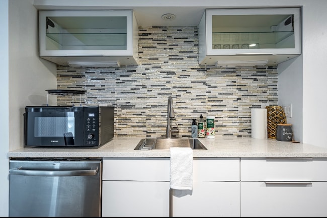 Building Photo - 1399 N Druid Hills Rd