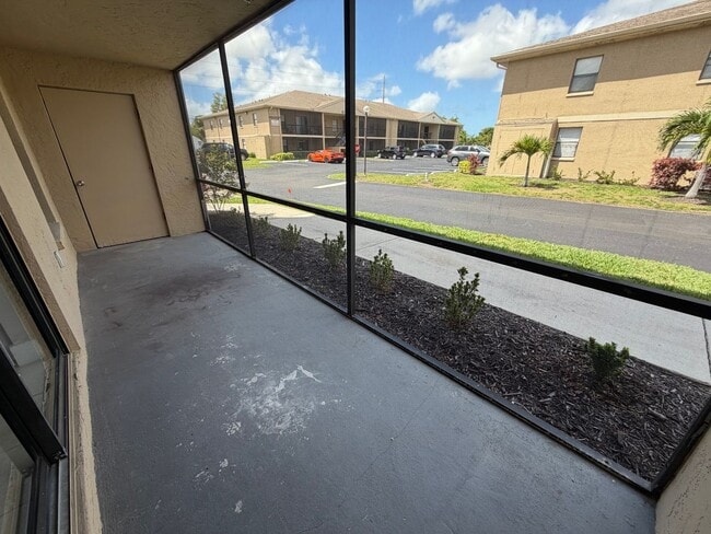 Building Photo - ANNUAL RENTAL - 2 BED / 2 BATH CONDO AT MYSTIC GARDENS