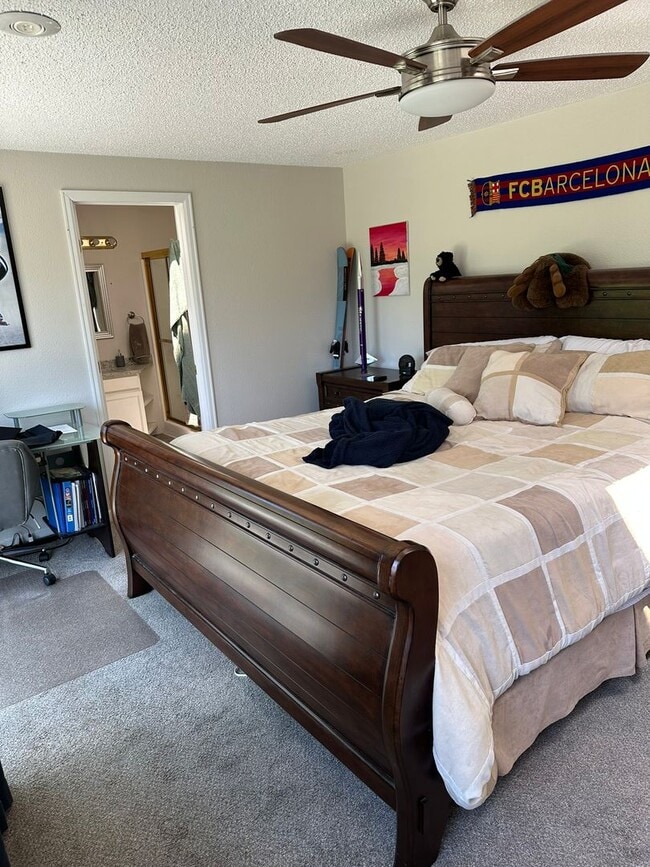 Building Photo - Newly Updated 4-Bedroom House just East of...