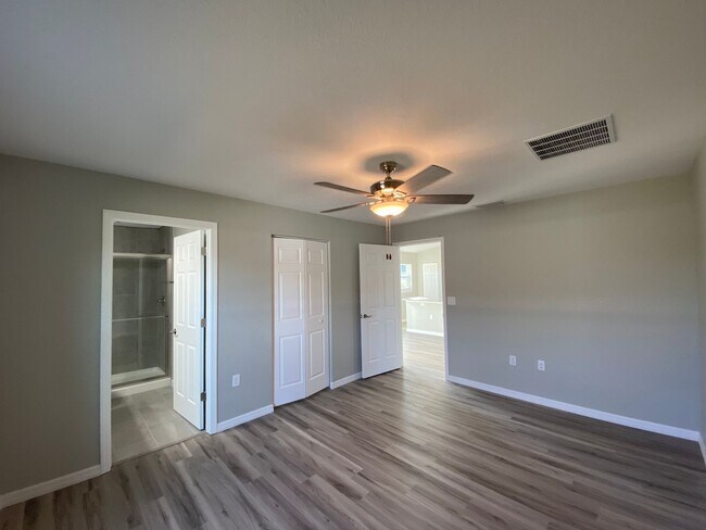 Building Photo - Great SE Ocala Home 3/2/2 **Won't Last**