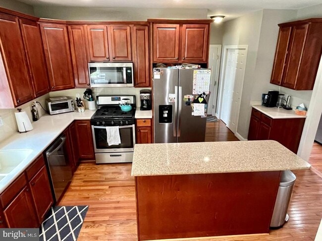 Building Photo - 204 Windham Dr