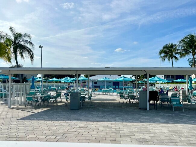 Building Photo - 150 Burgandy Way