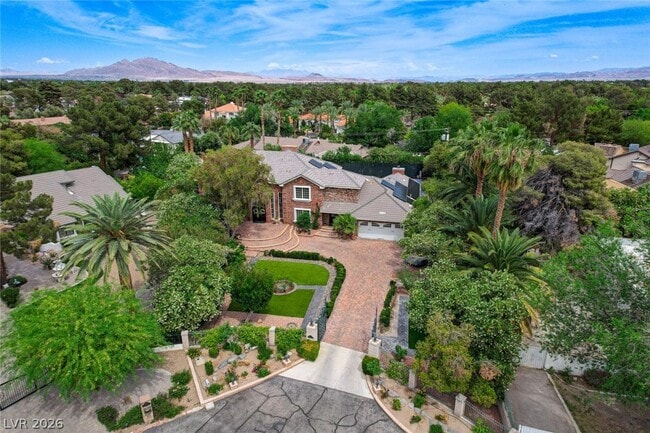 Building Photo - 7001 Alamitos Cir