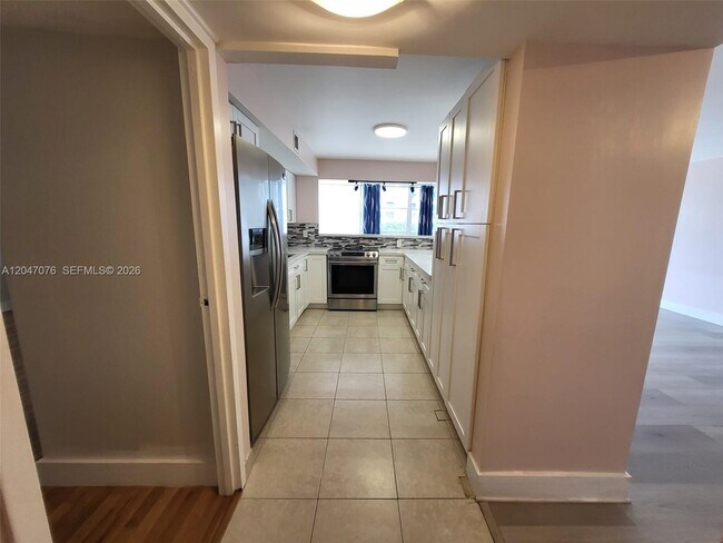 Building Photo - 501 Three Islands Boulevard