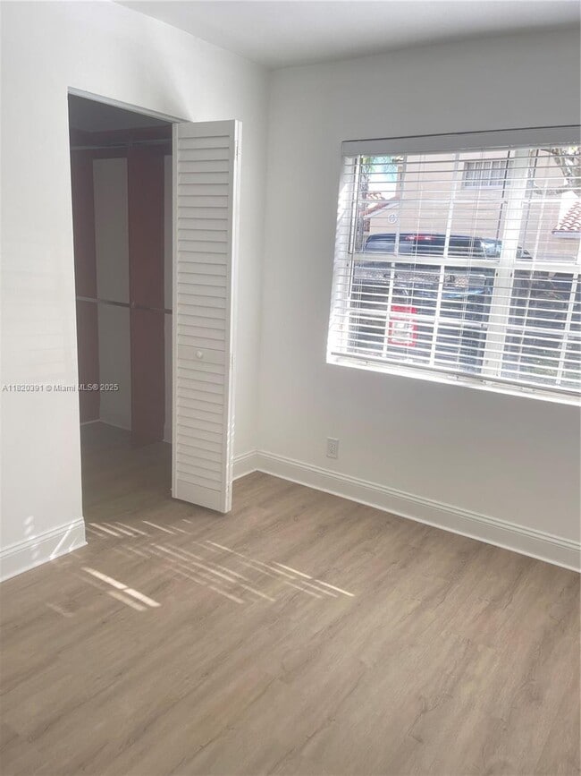 Building Photo - 1599 Springside Dr