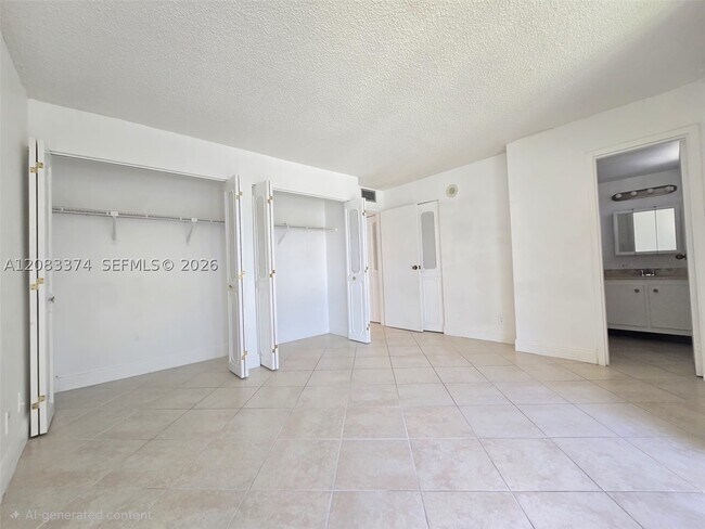 Building Photo - 16919 N Bay Rd