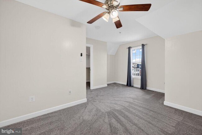 Building Photo - 593 Cedar Spring St