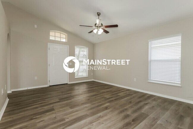 Building Photo - 3 Bedroom Pet-Friendly Home in RUSKIN, FL with Main Street Renewal