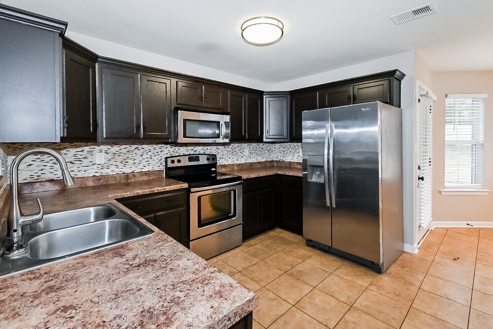 Building Photo - 663 Buttermilk Dr