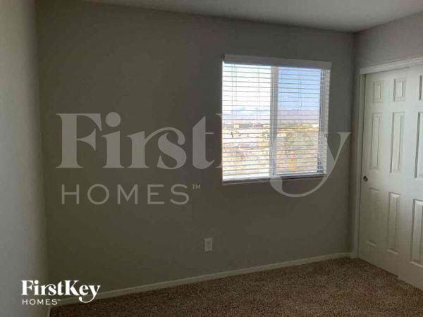 Building Photo - 1708 Mizzenmast Ave