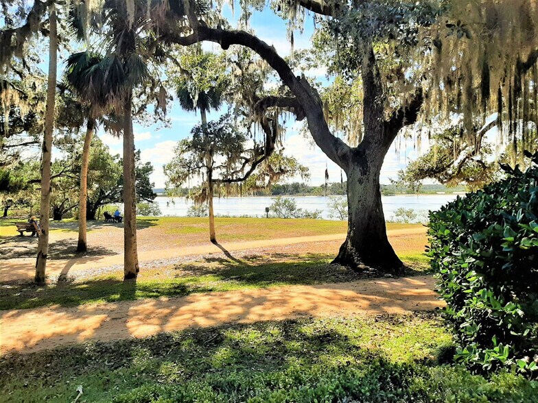 Building Photo - 62 Ocean St