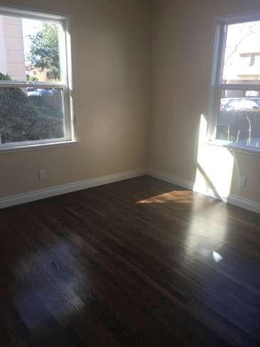 Second bedroom facing the beautiful plantations in ghe front - 1438 S Sherbourne Dr