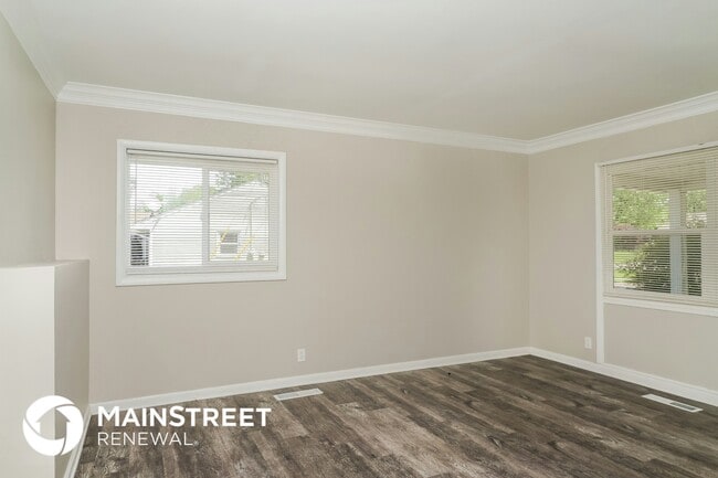 Building Photo - 1905 Heaton Rd