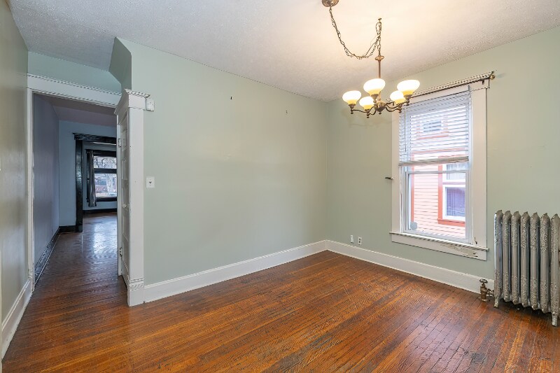 Building Photo - 977 Woodruff Pl E Dr