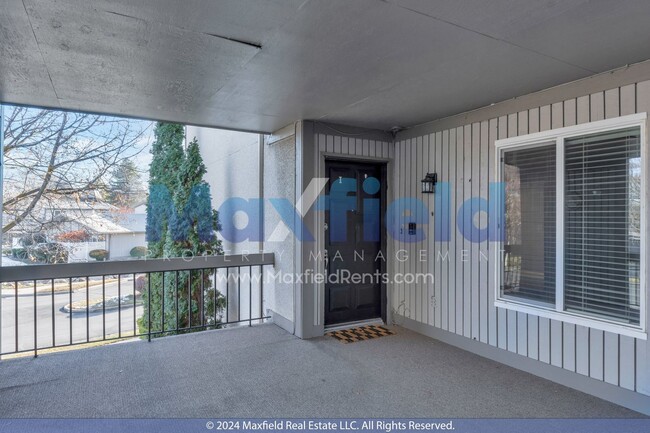 Building Photo - Gated Murray Community - 2 BD 2 BA