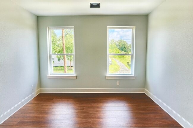 Building Photo - 8132 Penrod St