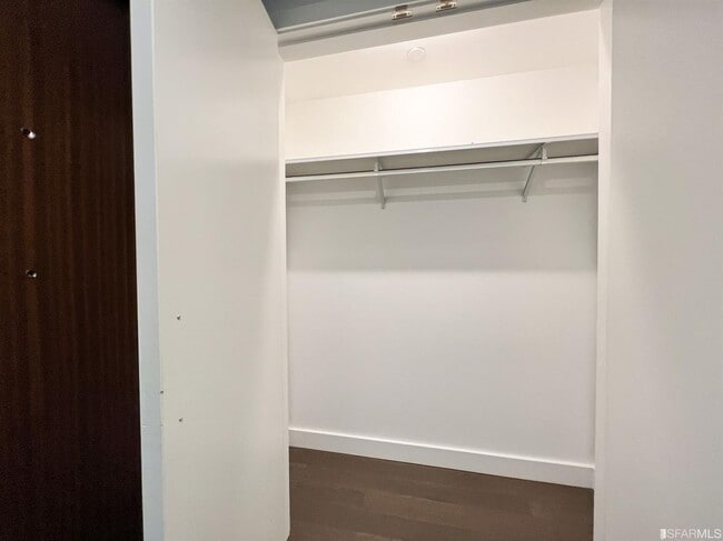 Building Photo - 718 Long Bridge St