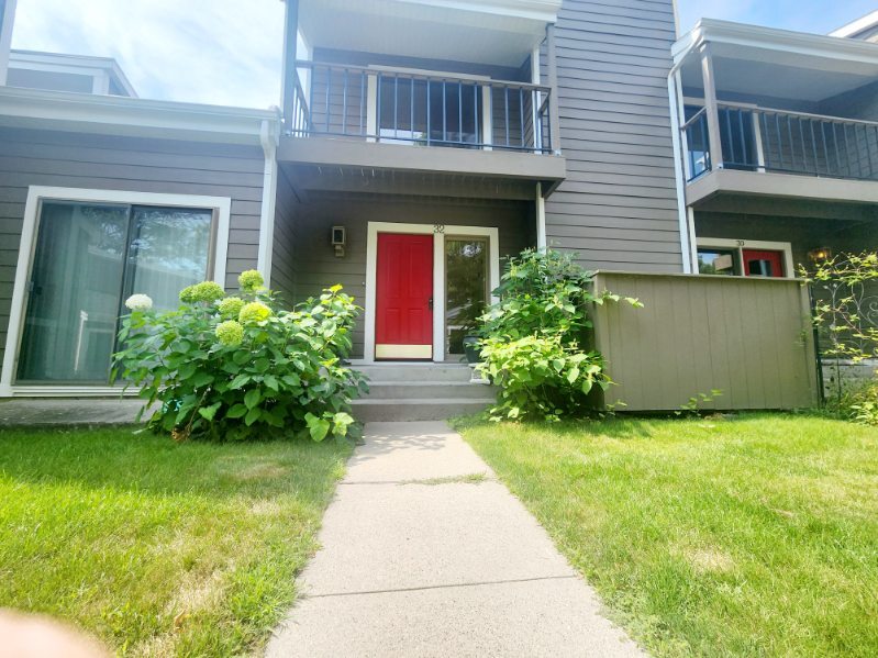 Front of Building - 32 Shadow Pl