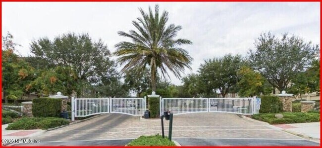 Building Photo - 12301 Kernan Forest Blvd