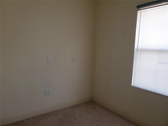 Building Photo - 2362 Bella Vista Dr