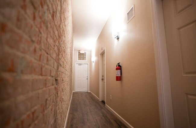 Building Photo - 210 E Washington Ave