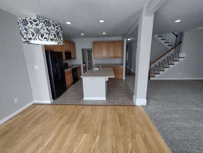 Building Photo - Beautiful Home located in the McCoy Crossing Community!