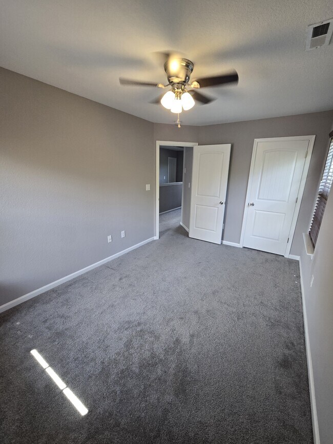 Building Photo - 1301 Elm Ave