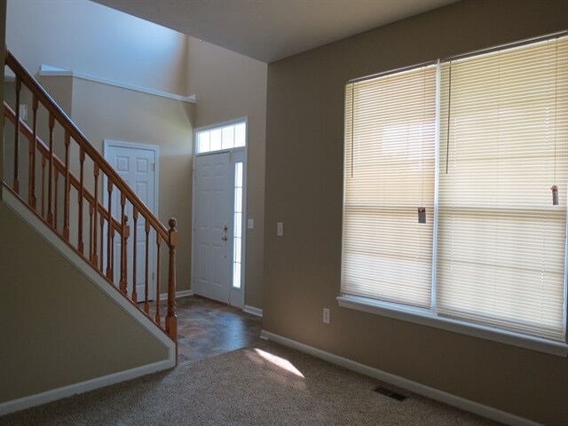 Building Photo - 6702 Meadow View Ct