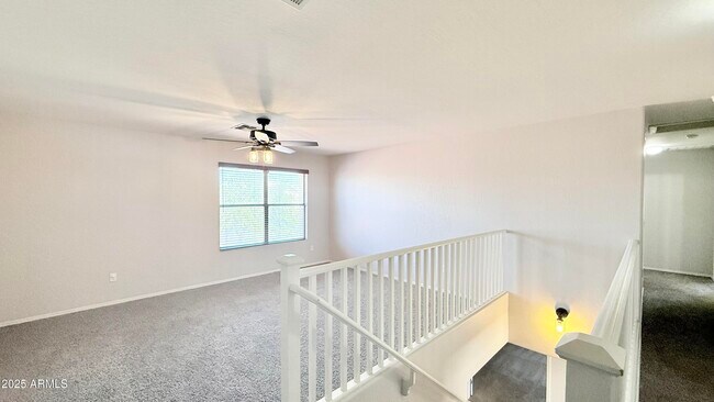 Building Photo - 1313 E Beth Dr