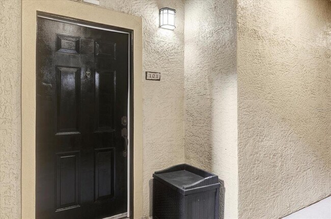 Building Photo - 1321 Arbor Vista Loop