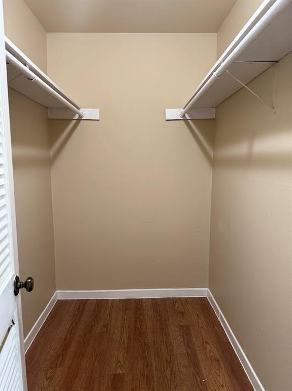 Building Photo - 1000 W 26th St